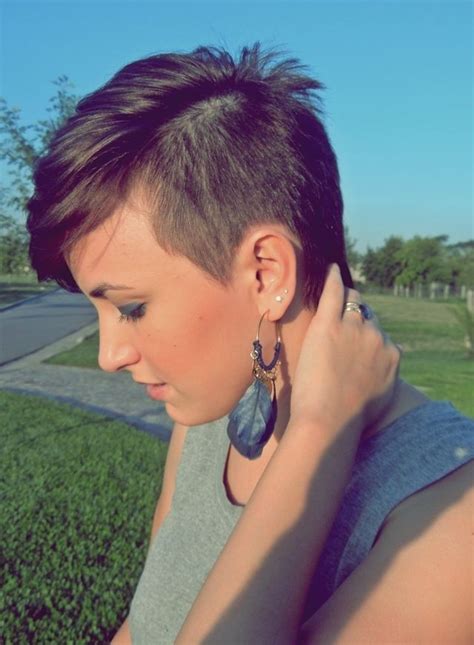 Cute Short Haircuts With Shaved Sides 30 Shaved Sides Haircut Female