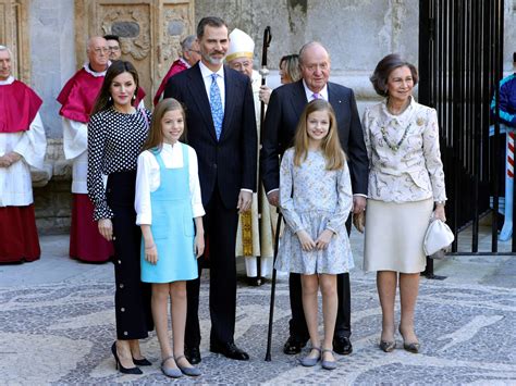 La Familia Real Se Cita En La Misa De Pascua En Palma