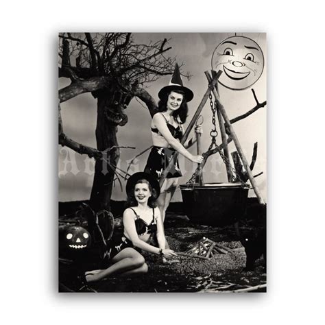Printable Retro Halloween Cooking Witches Vintage Pin Up Photo Poster