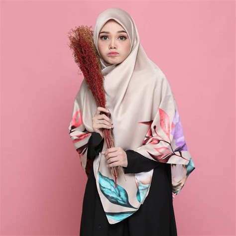 Bukan tidak mungkin velg berharga mahal ini dapat dijual ketika sudah bosan menggunakannya. 52+ Terbaru Warna Jilbab Light Brown, Warna Jilbab