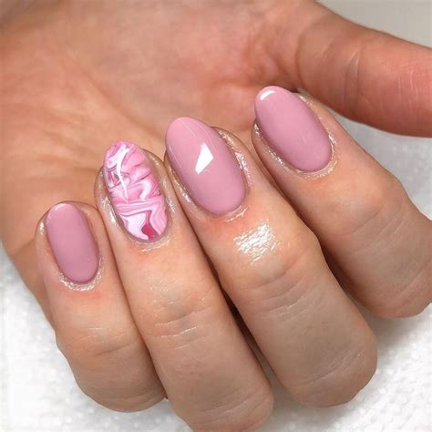 25 Gorgeous Accent Nails That Prove One Nail Is Enough