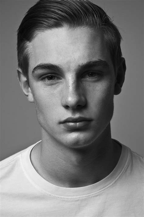 Strangeforeignbeauty Tommy Marr B Fave Models Notes Facebook Twitter Face