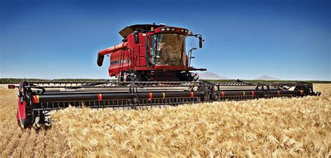 Combine Harvester Harvester Combine Harvesters Whos Top And How