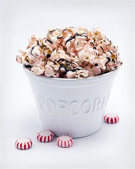 Peppermint Popcorn With Chocolate Drizzle