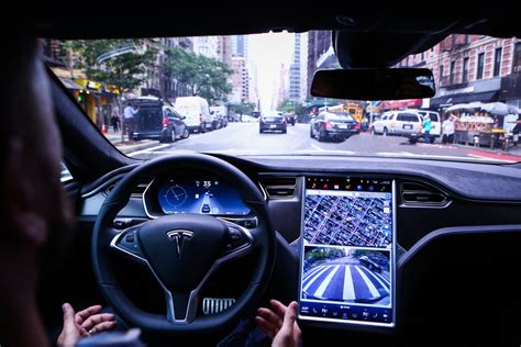 Teslas Big Autopilot Update Reaches A Handful Of Cars Aivanet