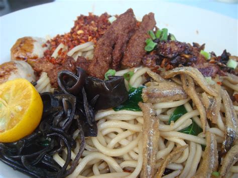 Some of their customers highly recommend the beef pan mee. Penang Street Food : Best Pan Mee also on the 'Cheap ...