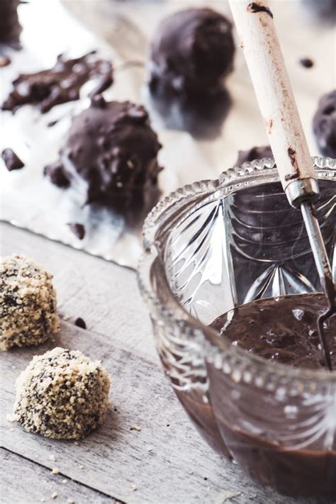 I ferrero rocher fatti in casa sono il mio pallino da diverso tempo. 🏅 Come preparare i tartufi fatti in casa da Ferrero Rocher