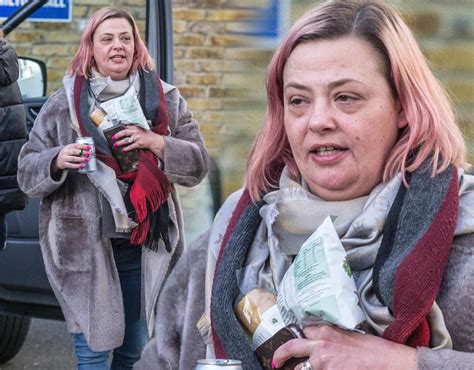 lisa ant mcpartlin ant mcpartlin s wife lisa armstrong hides behind ant is very sad to