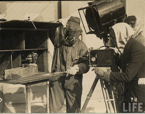 23 Rare Behind The Scenes Photos Reveal The Filmmaking In The 1920s