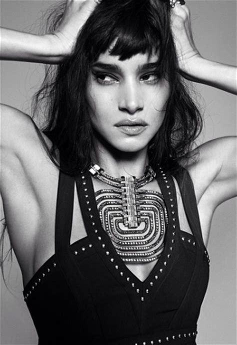 Sofia boutella zarbot algerie full performance. Sofia Boutella Wiki: Young, Photos, Ethnicity & Gay or ...