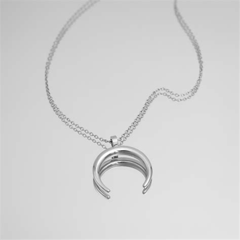 Crescent Moon Necklace Prya