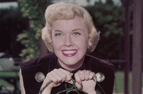 5 Things You Didnt Know About Doris Day From Rejecting Her Americas