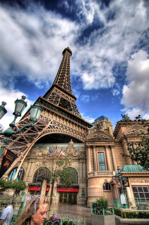 The Eiffel Tower In Las Vegas 3ex Hdr It Is Time For A N Flickr