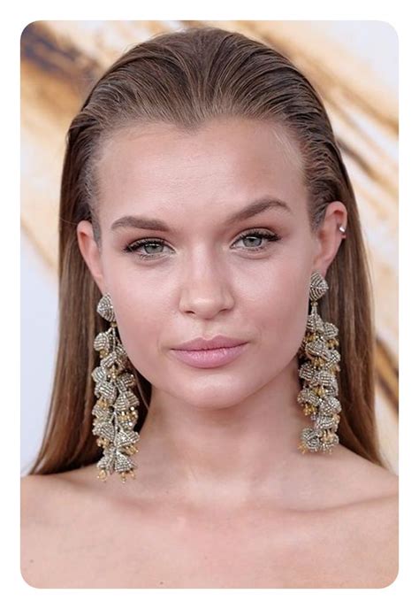 For wet hairstyles, you obviously will need damped hair. 62 Fast and Easy Hairstyles For Wet Hair