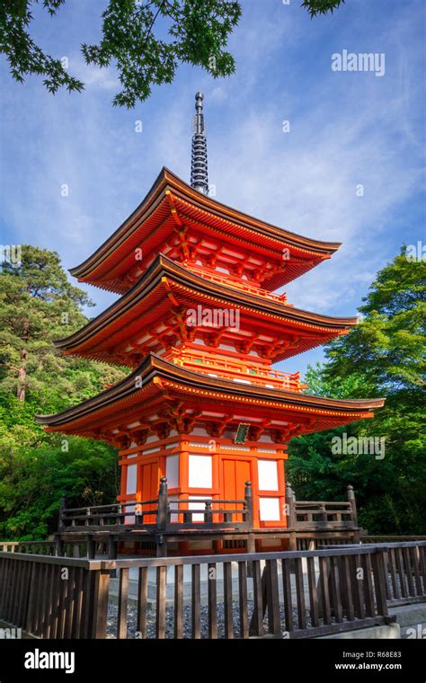 Three Story Pagoda Kiyomizu Dera Temple Kyoto Hi Res Stock Photography