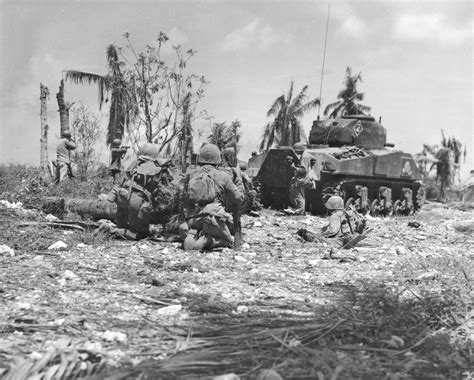 Photo Us Marine Corps M4 Sherman Tank Blasts A Japanese Pillbox In