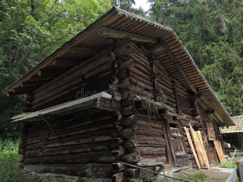 Wood Cabin In The Mountains Stock Image Image Of Alpine Traditional