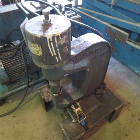 70 Ton Wa Whitney Model 700463 Portable Hydraulic Web Punch With Power