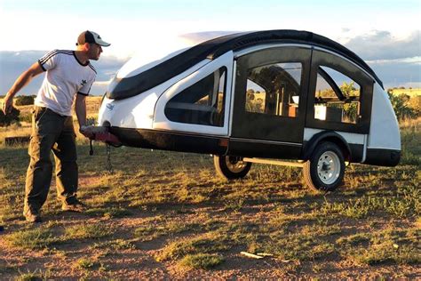 This Immensely Lightweight Teardrop Trailer Weighs 300 Pounds To Be