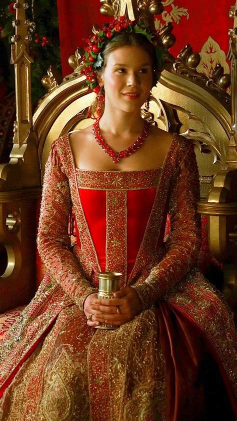 Anne of Cleves | Tudor costumes, Tudor dress, Tudor fashion