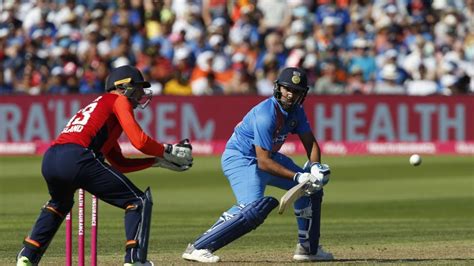 Harmanpreet at first given out for lbw off ecclestone's ball, but she decides to review. India vs England, 3rd T20, Bristol highlights: Rohit 100 ...