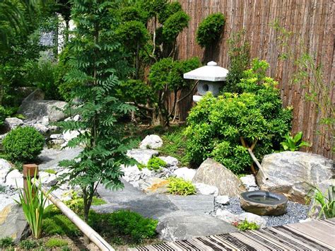 It also provides opportunities for outdoor furniture and bamboo structures. 32 Backyard Rock Garden Ideas