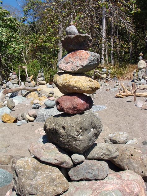 Sharon's Souvenirs: The story of stacked rocks continues...
