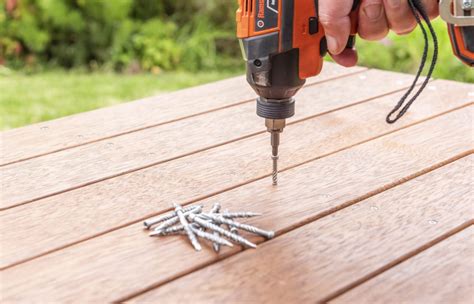 The Decking Screw Does All The Work So No Need To Apply Heavy Pressure