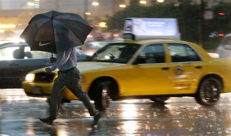 Wettest April Ever Last Month Broke Illinois Rainfall Record Huffpost Chicago