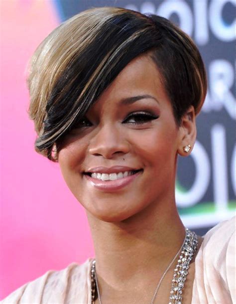 Rihanna Short Haircut With Side Swept Bangs Hairstyles Ideas Rihanna Short Haircut With Side
