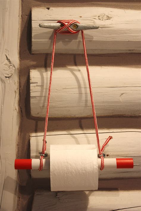 Why not too add a little more style to your bathroom? Sloe Gin Fizz: Nautical toilet paper holder