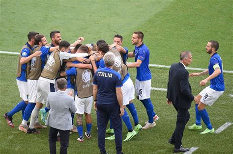 13 955 715 tykkäystä · 2 322 585 puhuu tästä. EURO 2020 | Italia - Ţara Galilor 1-0. "Squadra Azzurra", 30 de meciuri la rând fără eşec şi ...