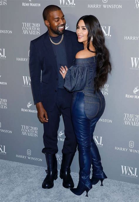 Kim Kardashian Et Kanye West Couple Assorti Aux Wsj Innovator Awards