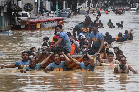 7 Killed As Typhoon Vamco Triggers Worst Flooding In Years In