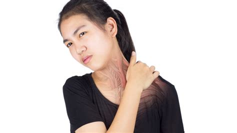 5 Simple Ways To Relieve Muscle Knots In The Neck