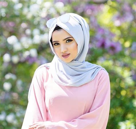 Pin By Zainab♠️ On Cute Hijabi Outfits Cute Hijabi Outfits Muslim