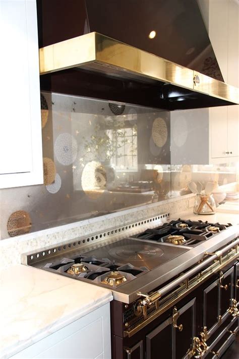 Tempered Glass Kitchen Backsplash Give Your Kitchen A Refreshing Look Luxuryglassny
