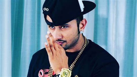 Yo Yo Honey Singh Will Return To Bollywood With Remix Of Hans Raj Hans Dil Chori Sadda Ho Gaya