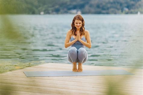 Posturas De Yoga Para Afinar Tu Intuici N Equilibrar Tus Emociones Y