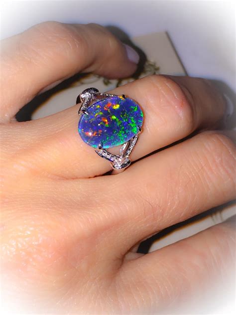 Natural Opal Ring 18k White Gold And 09ct Genuine Diamond Rare