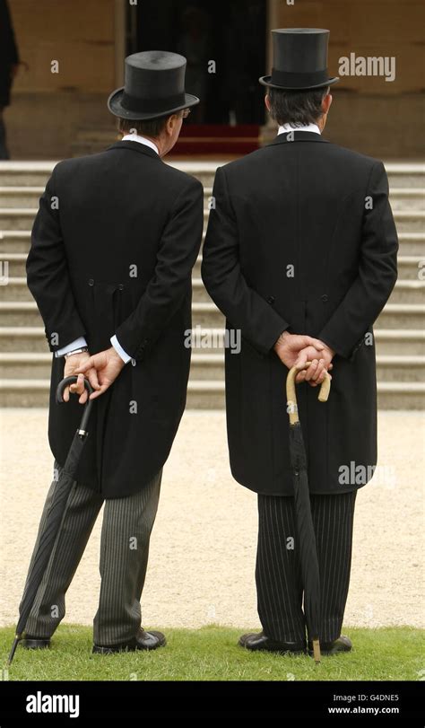 Two Ushers Pictured At A Garden Party At Buckingham Palace Hi Res Stock