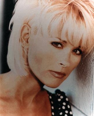 Other subreddits that may be of interest Lorrie Morgan | Short hair styles, Popular short hairstyles, World most beautiful woman