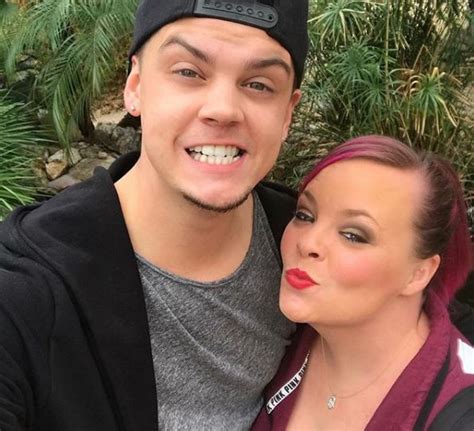 teen mom s catelynn lowell reveals she has suffered miscarriage goss ie