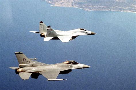 Perbandingan Jet Tempur Mig 29 Fulcrum Dan F 16 Fighting Falcon Siapa