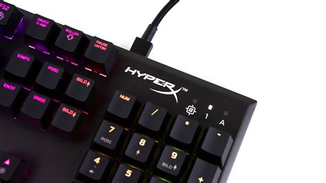 The alloy fps rgb has a usb port on the back, but it will only power your phone, not your mouse. Test: HyperX Alloy FPS RGB - Allround-PC.com