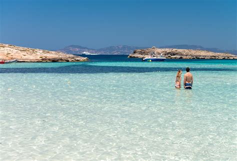 Mallorca urlaub restaurant norden strandbar urlaubsreisen die schönsten strände spanien reise insel urlaub spanien madrid strand. Top tien mooiste stranden van Spanje | Marbella spanje ...