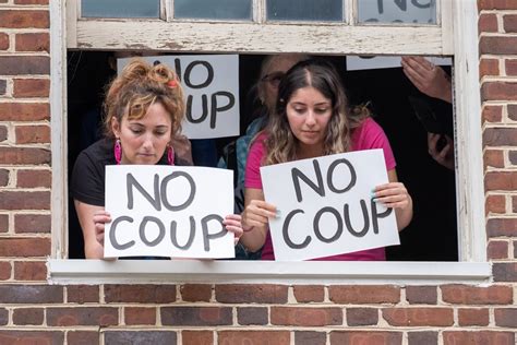 Emergency At Venezuelan Embassy Dc Activists Demand Electricity And Water Be Turned Back On