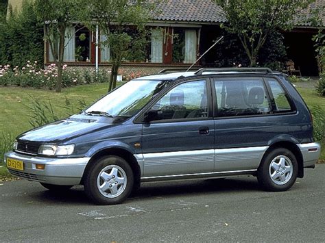Mitsubishi Space Runner 1 8 GLXi 1996 Review AutoWeek Nl
