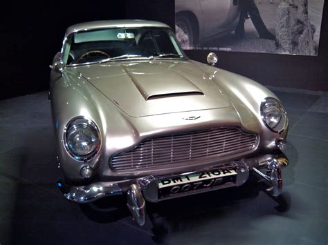 Aston Martin Db5 Uit 1964 Werd In James Bonds Goldfinger Gebruikt