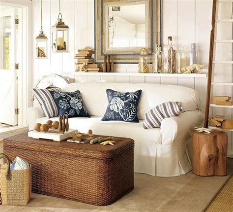 From coffee tables and couch pillows, to bed sheets and blankets, our editors share what's trending in the home decor and accessories space. Enhancing Nautical Decor Theme with Sea Shell Crafts and ...